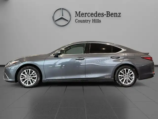 2022 Lexus ESh ES 300h Outstanding value! Must see! in Cars & Trucks in Calgary - Image 3