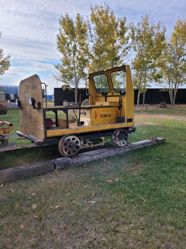 Rail service car and attachments in Other in Lethbridge - Image 3