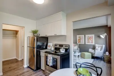 Apartment for Rent: 2 Bedroom D - Baywood Park
