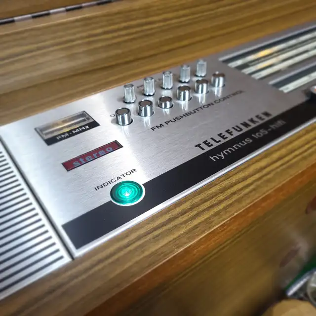 Planet Hi-Fi - Olds Alberta - Cabinet Console - Repair - Restor in Stereo Systems & Home Theatre in Calgary - Image 10