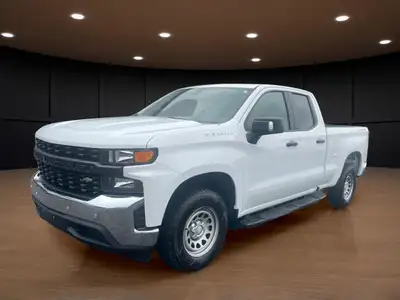Price includes $1,000 finance credit. Price does not include fees or taxes. The 2021 Chevrolet Silve...