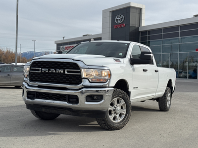 Aluminum Wheels, Heavy Duty Suspension, Tow Package, Power Mirrors, Rear Camera CREW CAB 4X4 / REAR...
