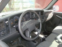 NORTH POINT MOTORS...CALL TEXT 780-224-7791 FINANCING AVAILABLE CHECK OUT THIS 04 GMC 2500HD 4X4 LON... (image 4)