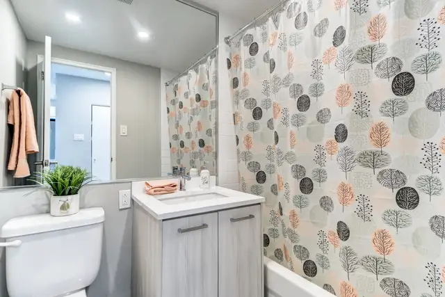 Tour d'Auteuil - 0 Bedroom, 1 Bathroom, Bach Apartment for Rent in Long Term Rentals in City of Montréal - Image 7