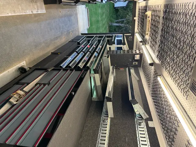 LDV 16 ft Step Van 2010507194611346984967