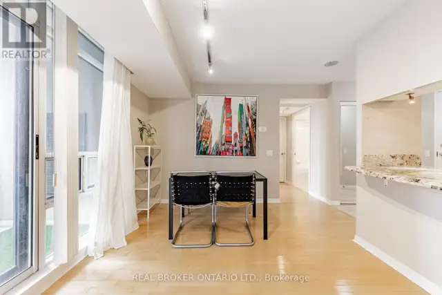 2011 - 153 BEECROFT ROAD Toronto (Lansing-Westgate), Ontario in Long Term Rentals in City of Toronto - Image 7