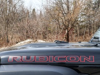 4x4 Drivetrain for ultimate off-road capability - 3.6L V-6 Engine - Equipped with Satellite Radio fo... (image 9)