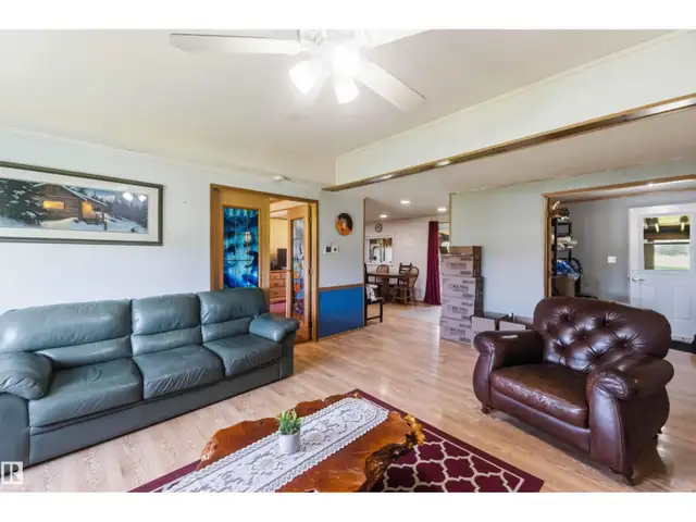 52315 RGE ROAD 273 Rural Parkland County, Alberta in Houses for Sale in St. Albert - Image 18