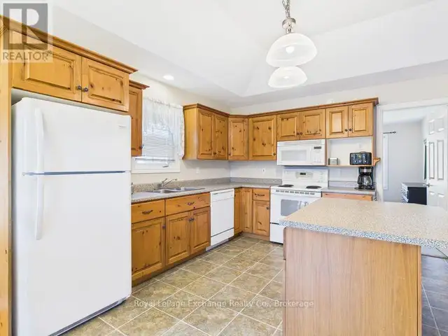 UPPER - 378 DUNCAN PLACE Kincardine, Ontario in Long Term Rentals in Owen Sound - Image 5