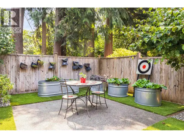 1585 DRAYCOTT ROAD North Vancouver, British Columbia in Houses for Sale in North Shore - Image 34