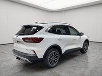 POWER OPEN/CLOSE PANORAMIC VISTA ROOF W/POWER SHADE, CLASS II TRAILER TOW PKG, NAVIGATION SYSTEM, LA... (image 2)