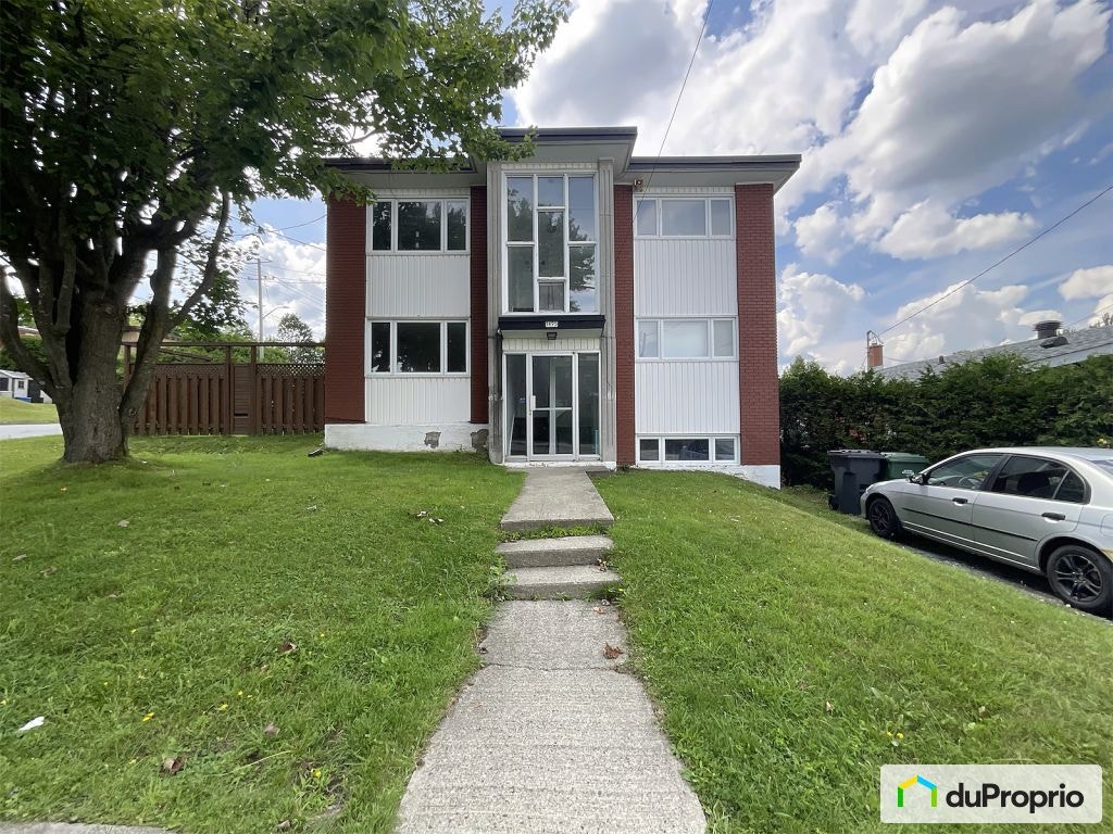 $624,900 - Triplex for sale in Sherbrooke (Mont-Bellevue) — photo 2