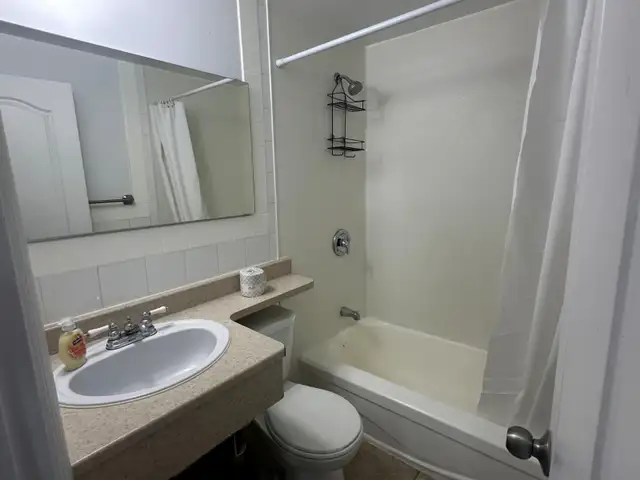 Studio Apt Furnished as Hotel Suite in Long Term Rentals in Ottawa - Image 6