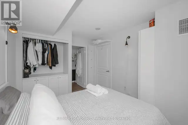 1606 - 1940 IRONSTONE DRIVE Burlington (Uptown), Ontario in Condos for Sale in Oakville / Halton Region - Image 20