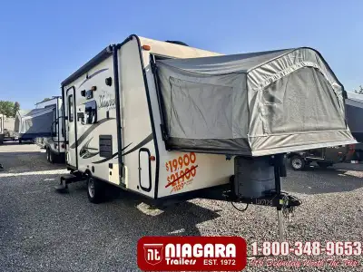 Year: 2015 Stock Number: UX7128 Status: PreOwned Weight: 3115 Lbs. Length: 23 ft Sleeps: 6 Included...