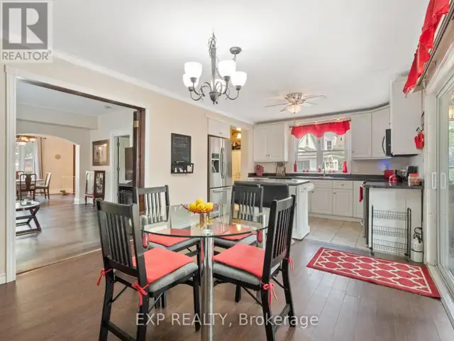 4448 FIFTH AVENUE Niagara Falls (Downtown), Ontario in Houses for Sale in St. Catharines - Image 12