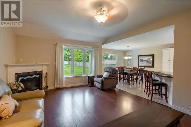 189 Stathis BOULEVARD Sarnia, Ontario in Houses for Sale in Sarnia - Image 7
