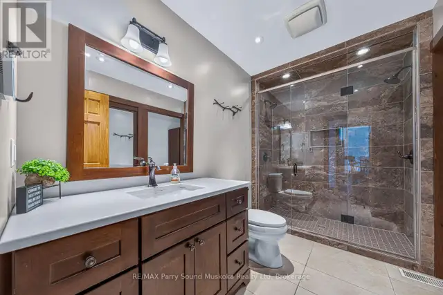 64 MCCORDS ROAD McKellar, Ontario in Houses for Sale in Barrie - Image 26