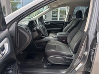 ?? 2020 Nissan Pathfinder S AWD MINTY CLEAN! Available Now at Loeppky Auto Sales Steinbachs Trusted... (image 5)