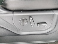 • Power_Steering • Power_Brakes • Power_Windows • Power_Seat • Power_Mirrors • Power_Locks • Air_Con... (image 8)