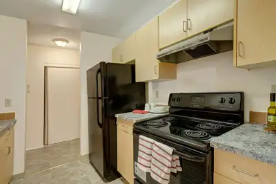 1 Bed x 1 Bath Apartment for Rent on Stirling Road | $1285.00