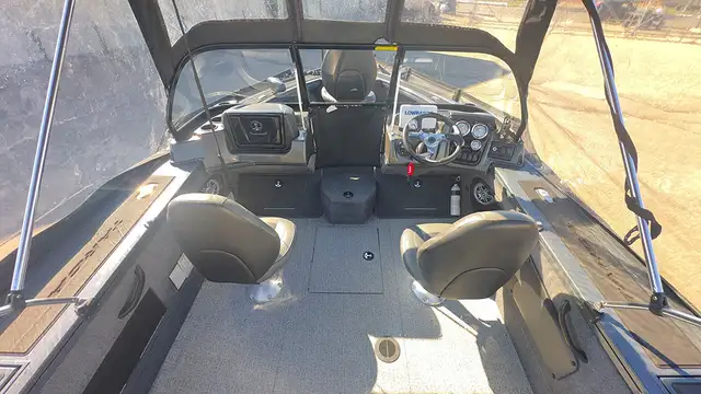 2020 TRACKER Targa V-18 Combo Fish & Ski -used fishing boat in Powerboats & Motorboats in Prince Albert - Image 17