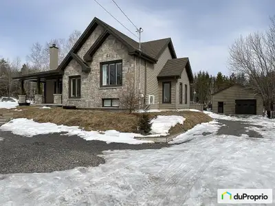 Charmante maison spacieuse et lumineuse de 2012 à vendre - Quartier tranquille et cadre de vie idéal...