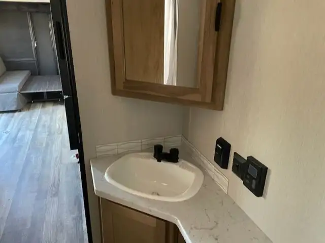 2024 FOREST RIVER GREYWOLF 24 RRT! AWESOME TOYHAULER! $41995!  in RVs & Motorhomes in London - Image 22