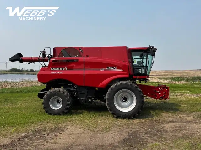 2024 Case IH 9250 Combine in Farming Equipment in Fort St. John - Image 6