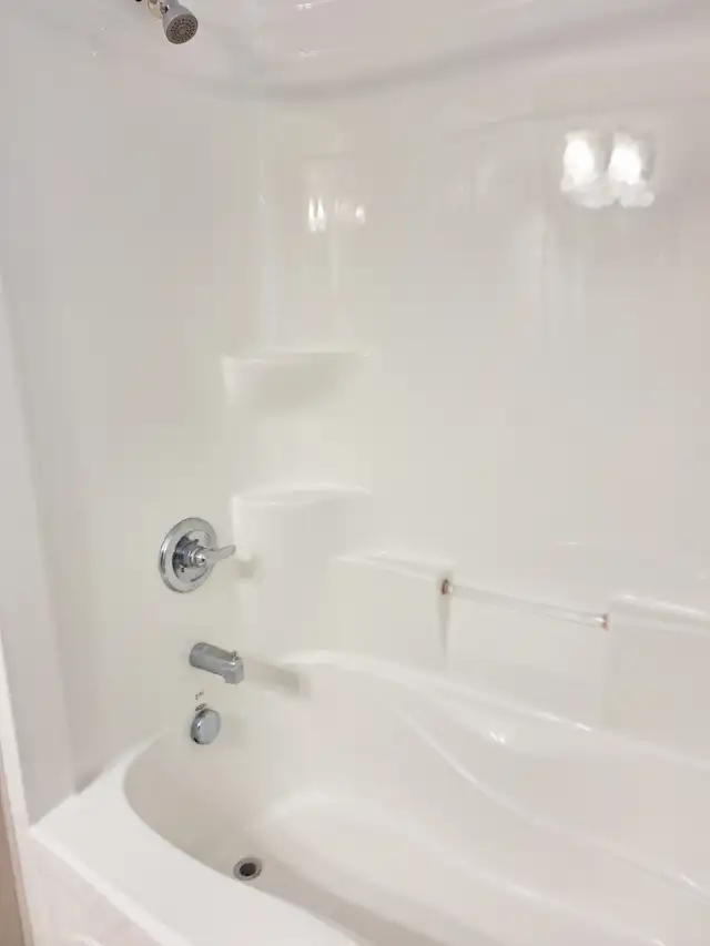 Luxury 3 bedroom Executive Suite in Orillia in Long Term Rentals in Barrie - Image 10