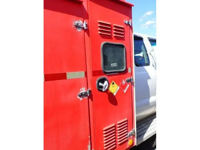 2011 Ford F550 in Heavy Trucks in Longueuil / South Shore - Image 41