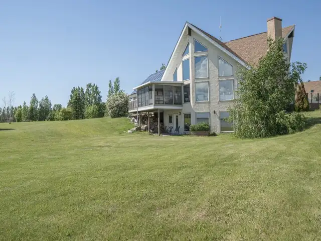 OPEN HOUSE JULY 25, 1-3 PM, 1200' WATERFRONT, 1 GRAND ZEPHYR