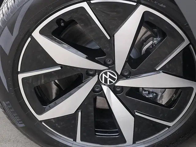 2025 Volkswagen ID.4 Pro | AWD | 21 Narvik Wheels | in Cars & Trucks in Tricities/Pitt/Maple - Image 10