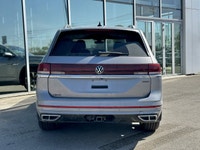 * Drivetrain: Standard 4MOTION All-Wheel Drive system paired with an 8-speed automatic transmission... (image 3)