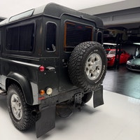 We are pleased to offer this recent UK import, right hand drive, short wheelbase Defender wagon. Wit... (image 7)