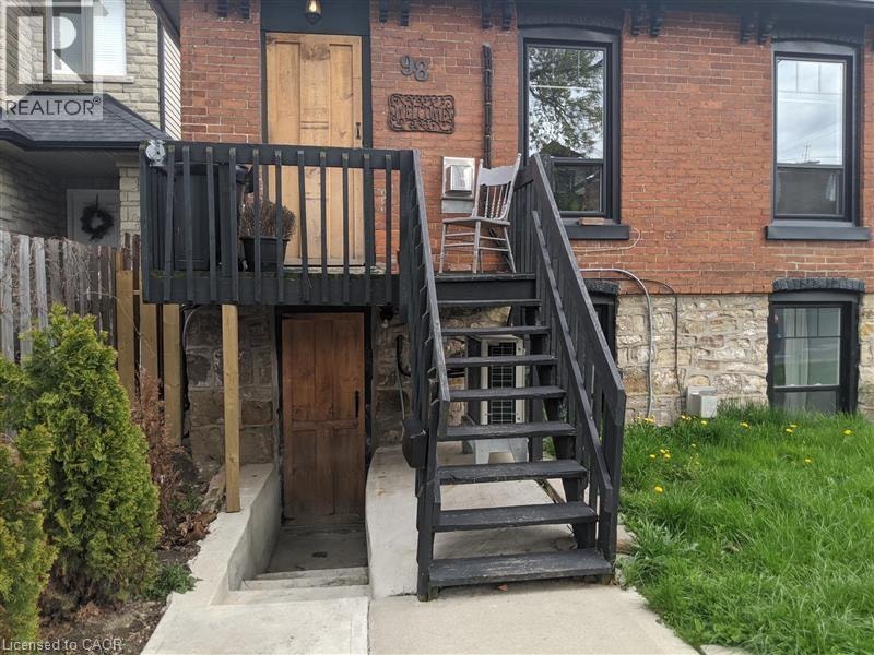 98 WEST Avenue N Unit# LOWER Hamilton, Ontario 2