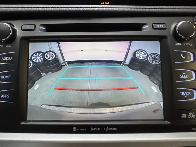 2017 Toyota Highlander XSE, AWD, Captain Seats, No Accident in Cars & Trucks in Edmonton - Image 17