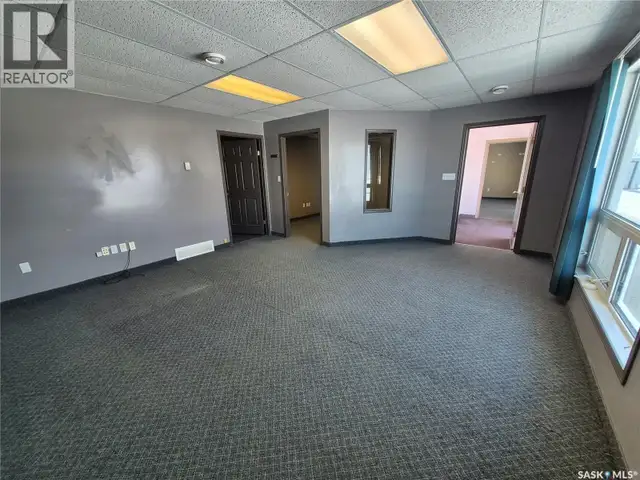 24 12th STREET NE Weyburn, Saskatchewan in Commercial & Office Space for Sale in Regina - Image 17
