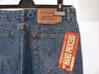 LEVI STRAUSS VINTAGE NEW PAIR OF JEANS & OTHER DESIGNER JEANS