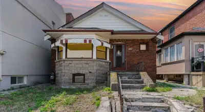 Price: $838,000 / $3,179/mo All Brick Detached Bungalow Located In The Heart Of Booming Oakwood Vill...
