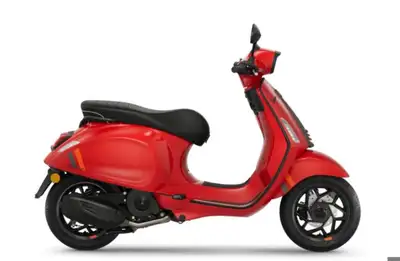 SPORTY VESPA ATTITUDE SPRINT 50 SPORT FOR THE CITYThe 2025 Vespa Sprint 50 Sport delivers classic Ve...