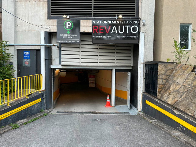 Stationnement Intérieur (Entreposage) /IndoorParking (Storage) dans Entreposage et stationnement à louer  à Ville de Montréal