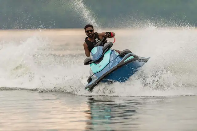 2026 Yamaha VX Cruiser w/ Audio Deepwater Blue in Powerboats & Motorboats in Moose Jaw - Image 13