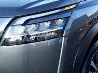 Window Grid And Fixed Antenna, Wheels: 20 Alloy w/Unique Finish, Vehicle Dynamic Control (VDC) Elect... (image 8)