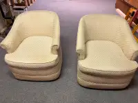 Swivel tub chairs