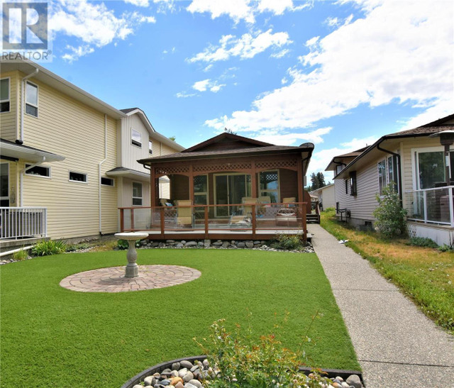 16 Lakeshore Drive, Vernon, British Columbia in Houses for Sale in Vernon