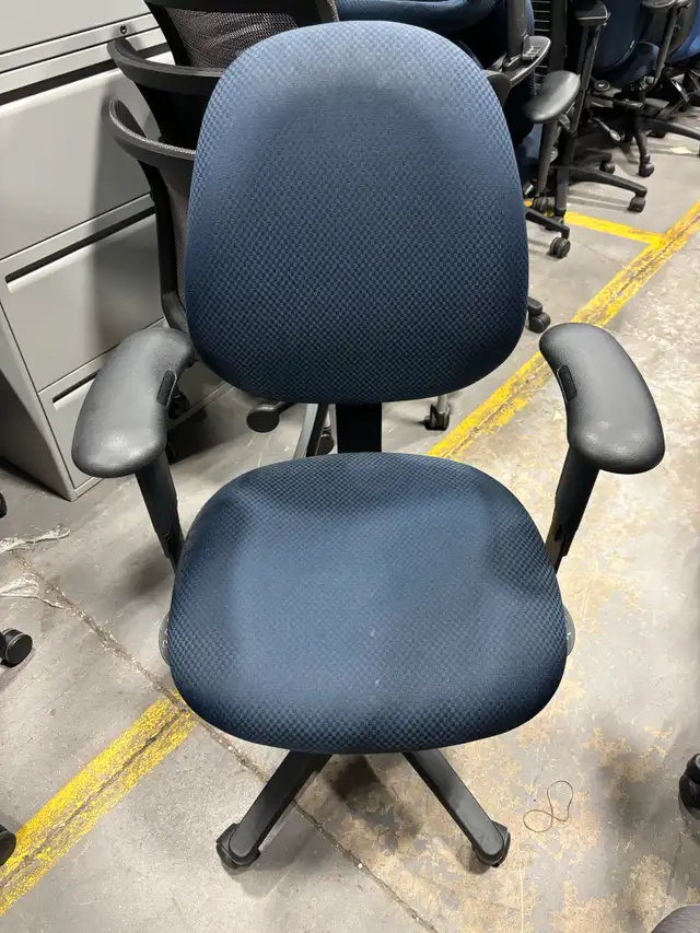 ErgoCentric GeoCentric Mid Back Multi-Tilt Series Chair-Call us!628637352386571220