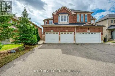 2128 REDSTONE CRESCENT Oakville (WM Westmount), Ontario