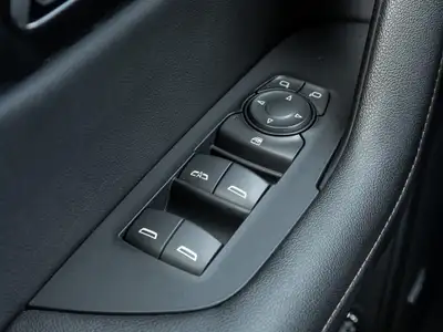 2023 Chevrolet Blazer Premier AWD | V6 | Panoramic Roof | Bos..., View more