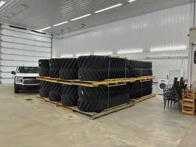 IN-STOCK CAMSO AG Yieldmaster Track 36” Fits on a Case IH STX All our Tracks are in-stock and can be...